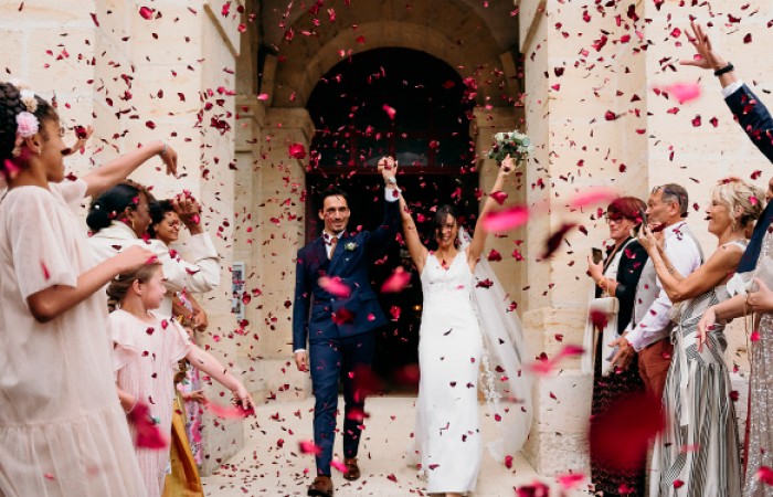 Meghann & Baptiste
Pascal et Nadia nous ont parfaitement accompagnés le jour J. La coordination et l’organisation de notre mariage était une réussite du début à la fin de la journée grâce à eux. Toujours disponibles pour nos prestataires, pour les invités et pour nous, ils se sont montrés attentifs et réactifs. Leur gentillesse est également à souligner ! Superbe expérience pour cette journée si importante. Merci à vous deux !